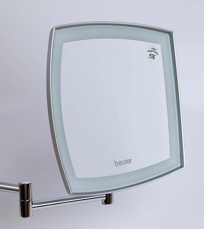 Косметическое зеркало с подсветкой Beurer BS 89
