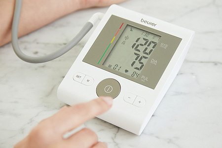 Тонометр для измерения артериального давления Beurer BM 28 (с сетевым адаптером)