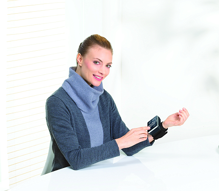 Тонометр для измерения артериального давления на запястье Beurer BC 58